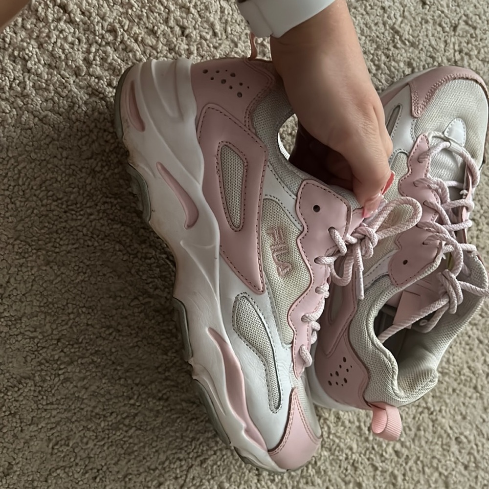 Pink Filas
